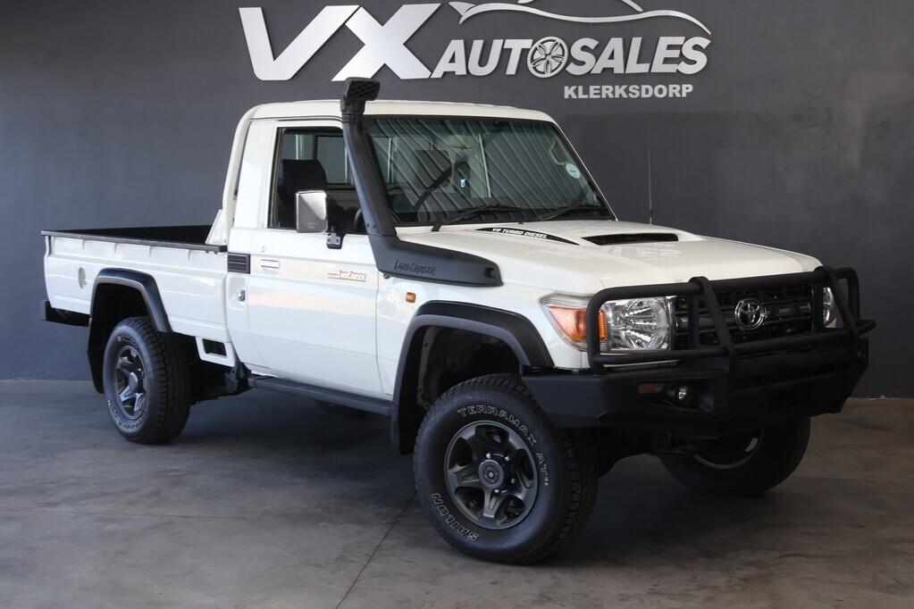 2015 Toyota Land Cruiser 79 4.5d-4d V8 Single Cab LX