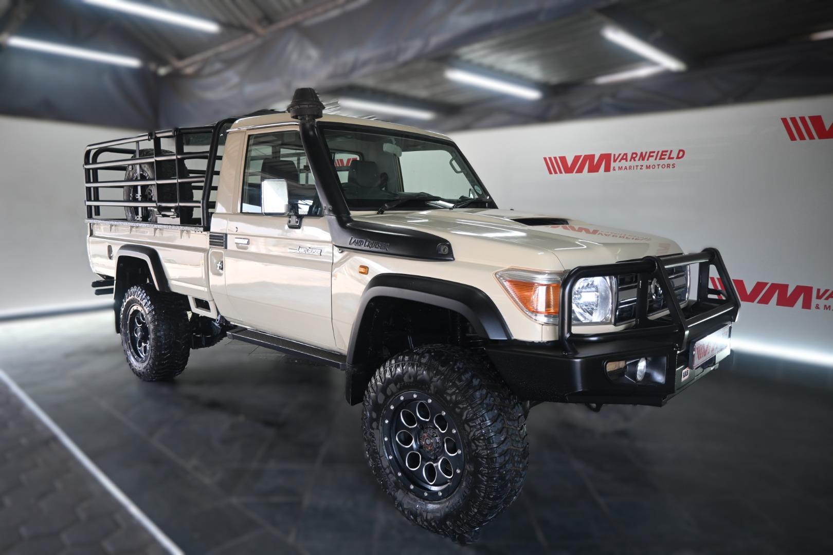 2016 Toyota Land Cruiser 79 4.5D-4D LX V8