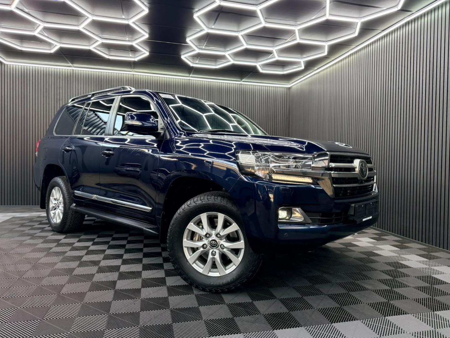 2019 Toyota Land Cruiser 200 4.5D-4D V8 VX-R