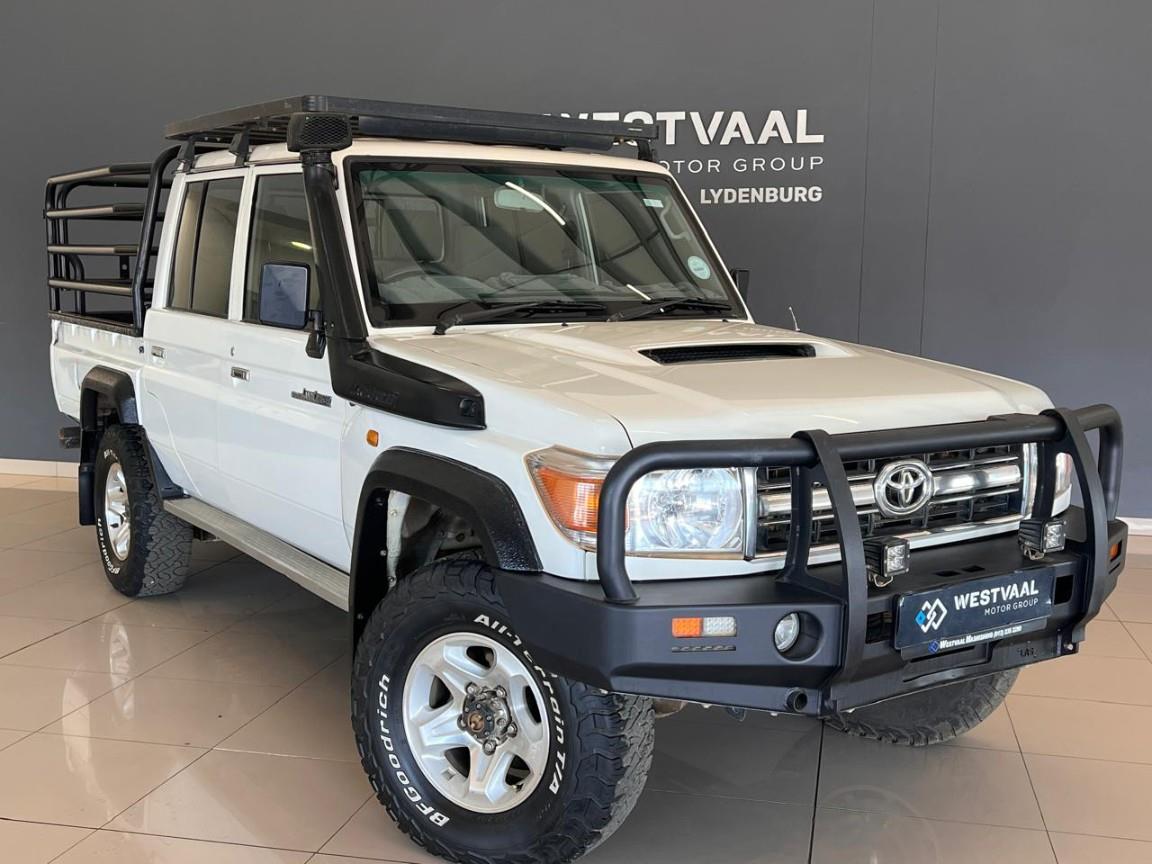 2015 Toyota Land Cruiser 79 4.5D-4D LX V8 Double Cab