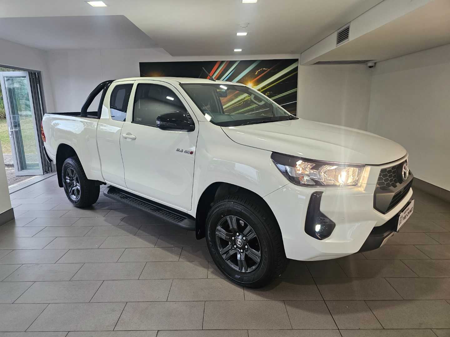 2026 Toyota Hilux 2.4GD-6 Xtra Cab Raider Manual
