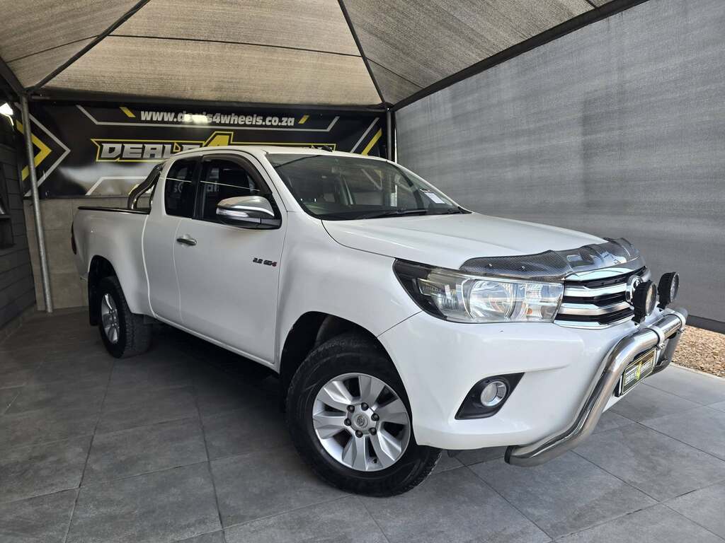 2016 Toyota Hilux 2.8GD-6 Xtra cab Raider