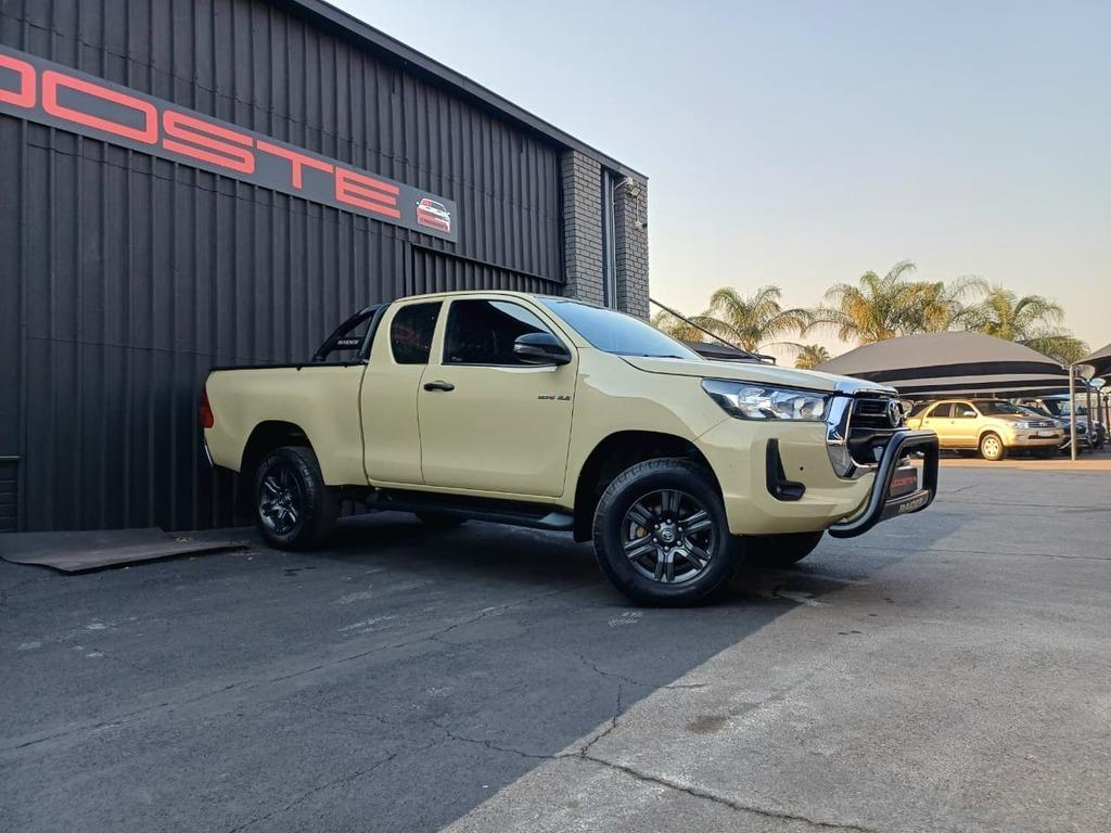 2022 Toyota Hilux 2.4GD-6 Xtra Cab Raider Auto