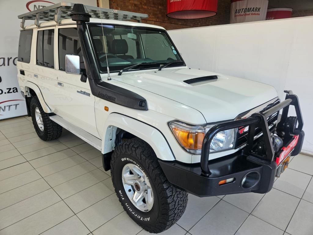 2020 Toyota Land Cruiser 76 4.5D-4D LX V8 Station Wagon