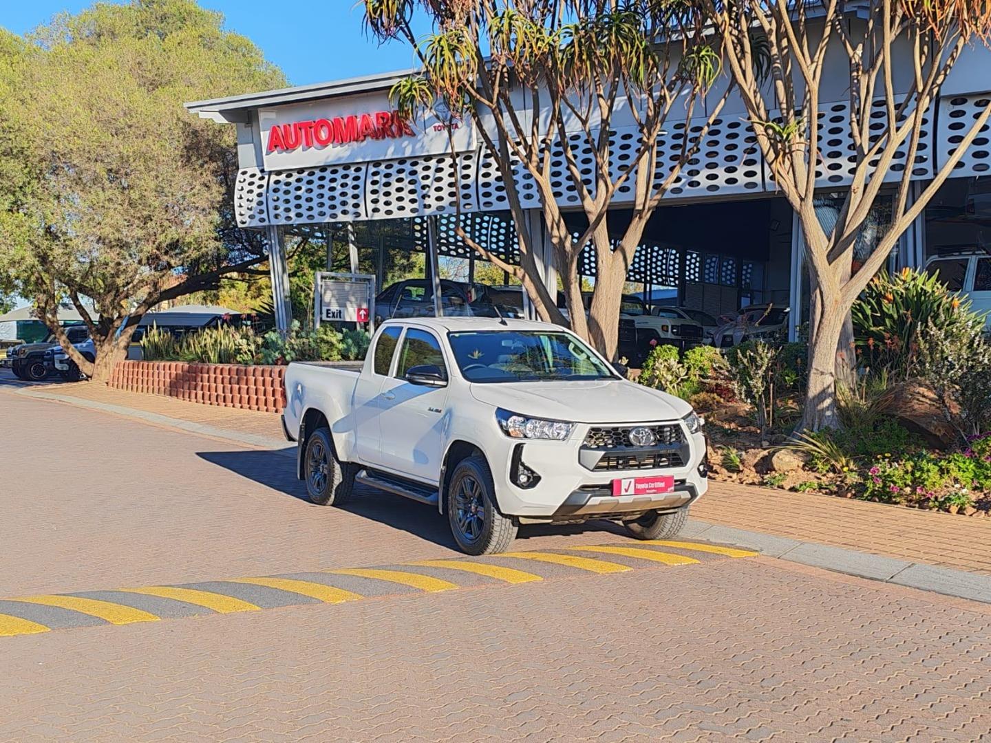 2025 Toyota Hilux 2.4GD-6 Xtra Cab Raider Manual