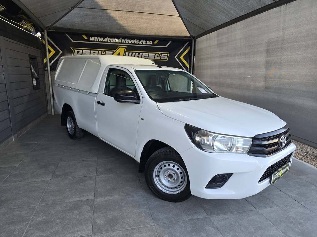 2017 Toyota Hilux 2.0 (Aircon)