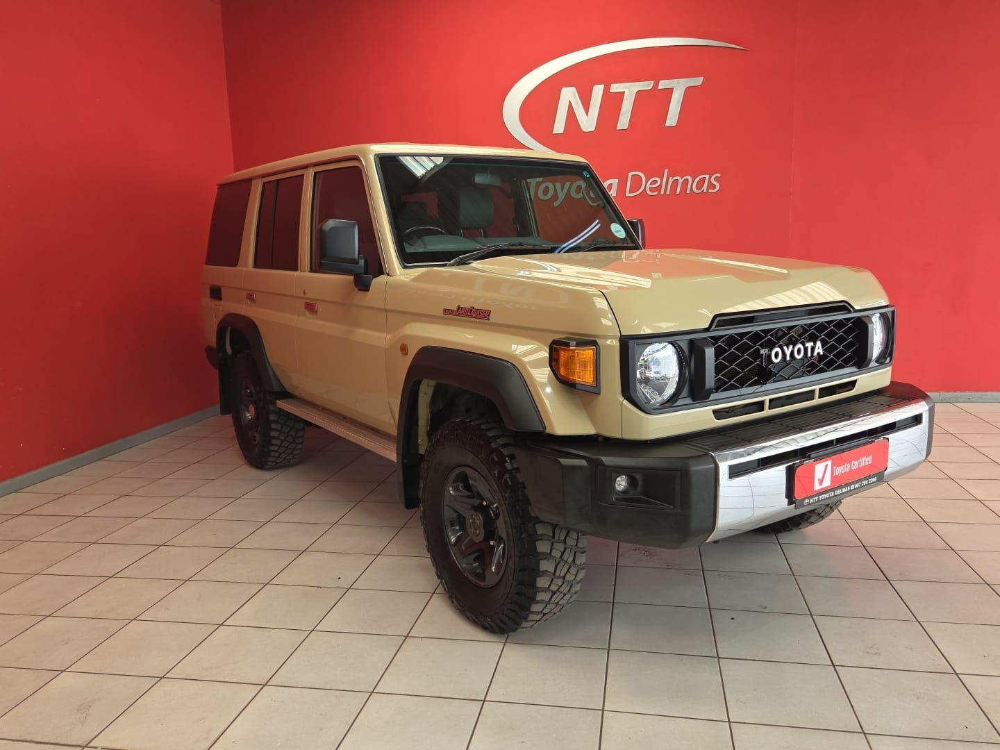 2026 Toyota Land Cruiser 76 2.8GD-6 Station Wagon LX Manual