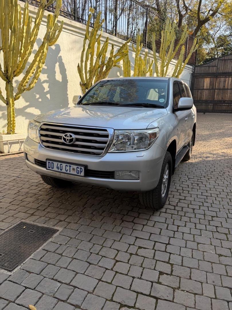 2011 Toyota Land Cruiser 200 4.7 V8 VX