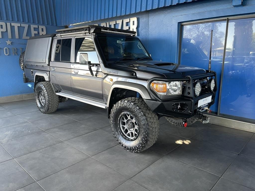 2017 Toyota Land Cruiser 79 4.5D-4D LX V8 Double Cab