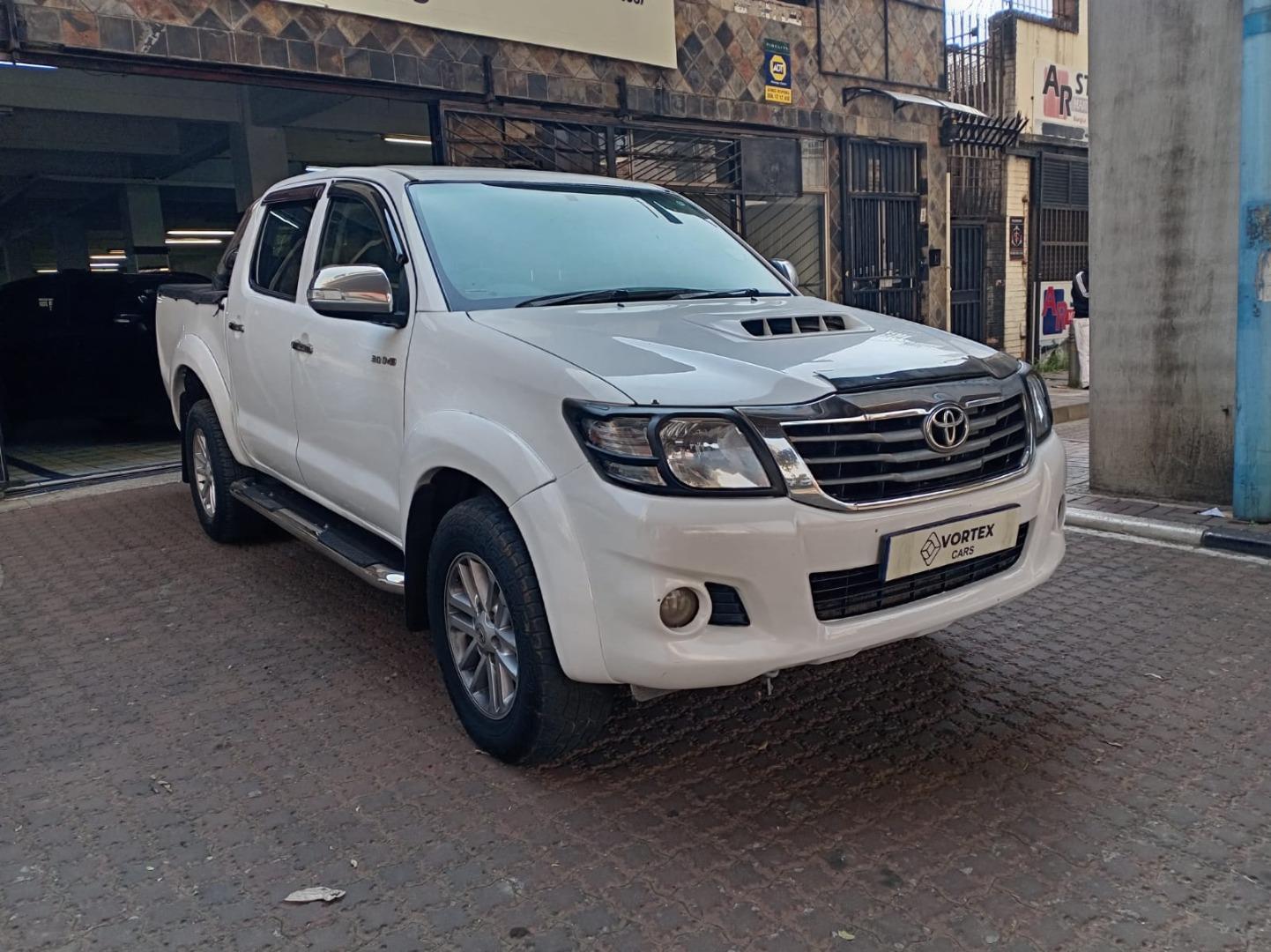 2014 Toyota Hilux 3.0D-4D Double Cab 4x4 Raider Dakar Edition