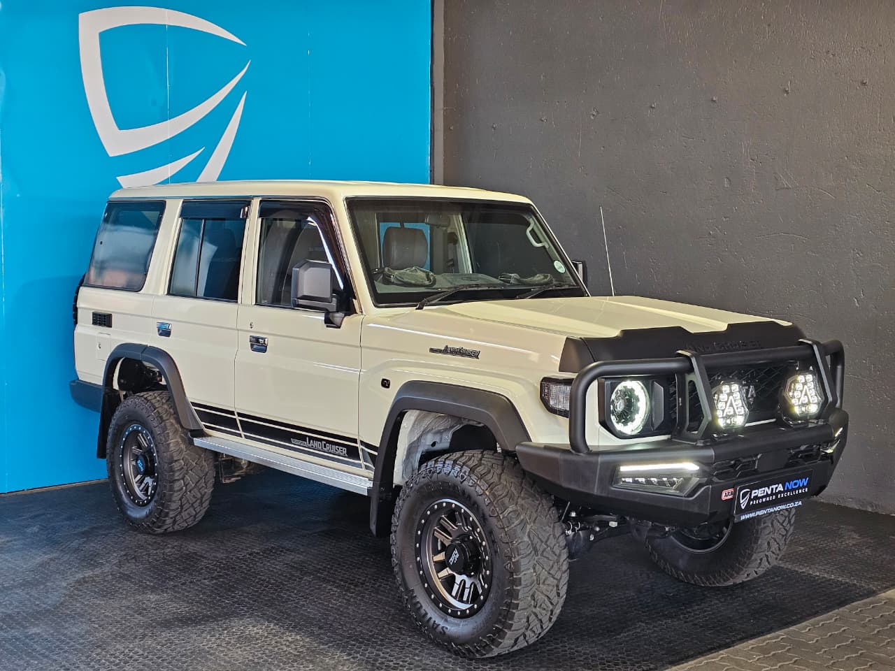 2026 Toyota Land Cruiser 76 2.8GD-6 Station Wagon VX