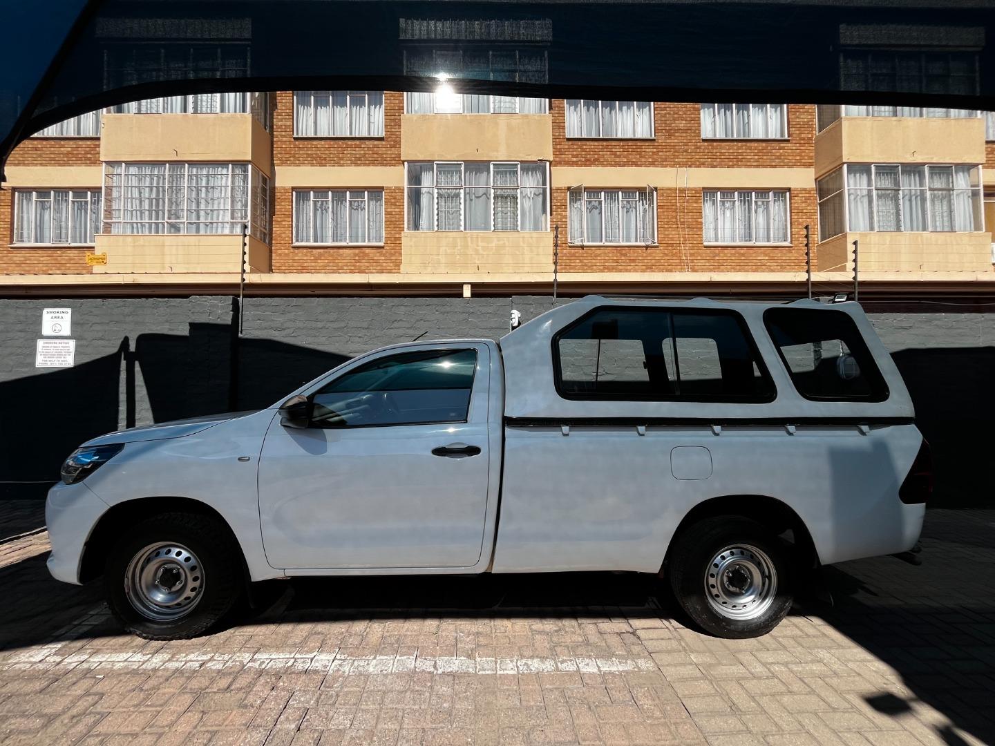 2017 Toyota Hilux 2.4GD (Aircon)
