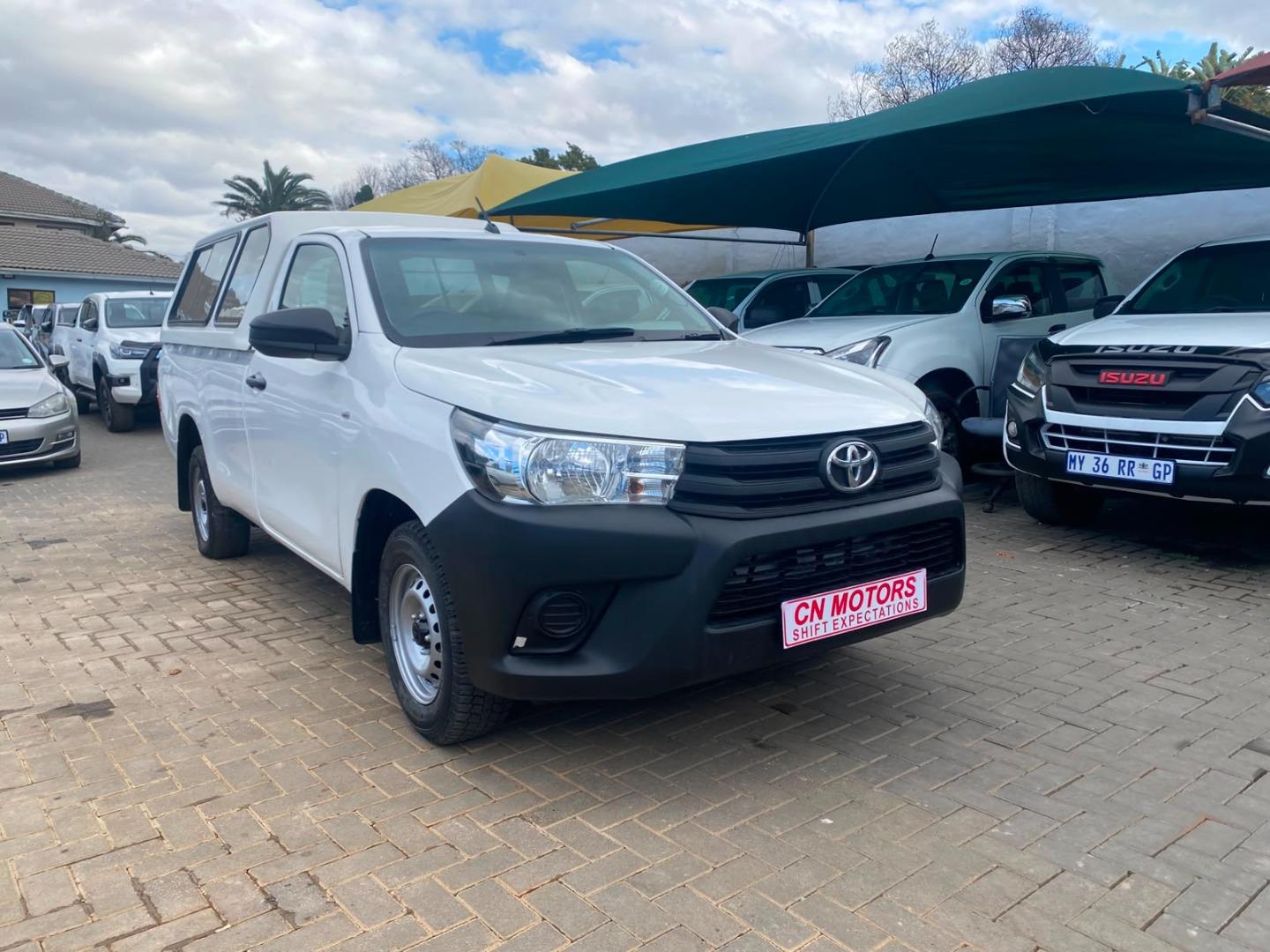 2017 Toyota Hilux 2.0 (Aircon)