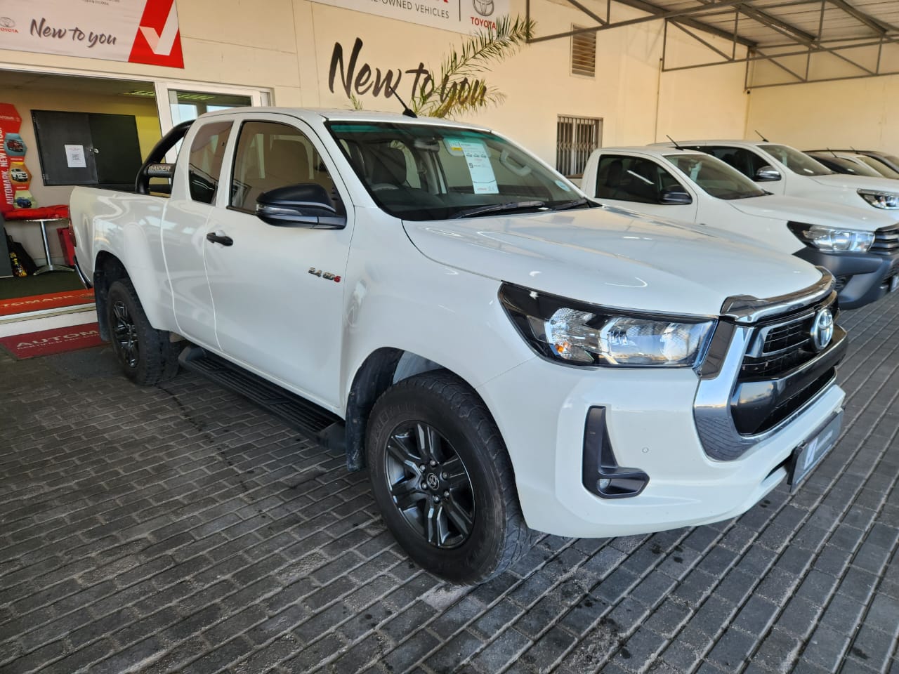 2022 Toyota Hilux 2.4GD-6 Xtra Cab Raider