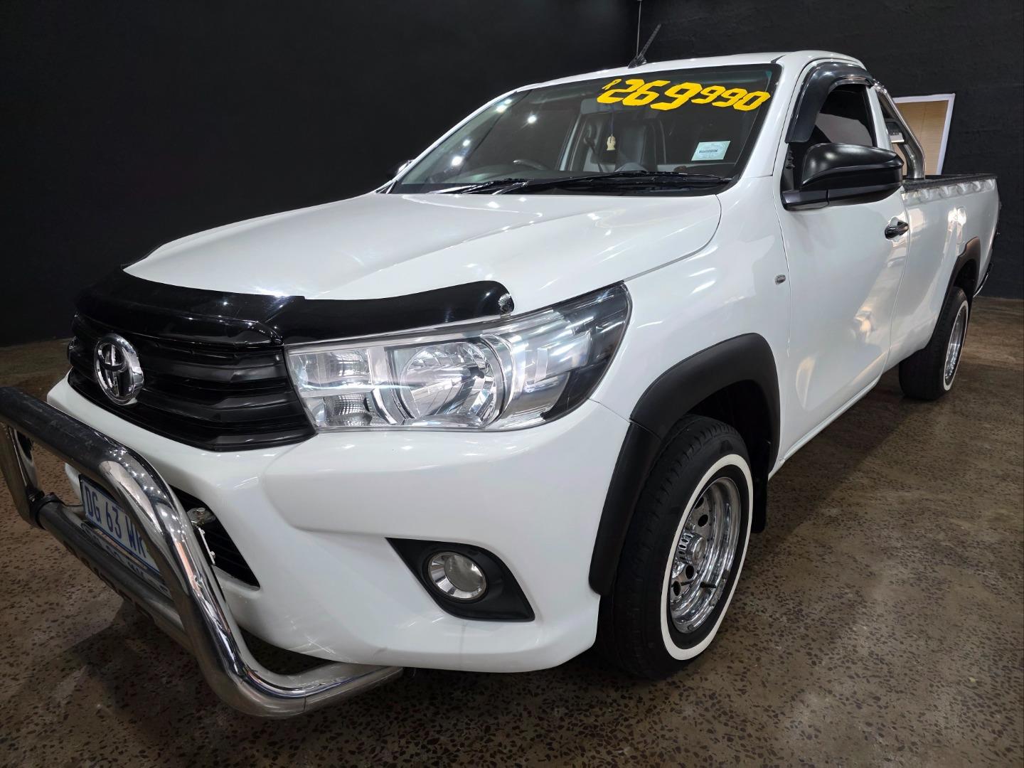 2017 Toyota Hilux 2.4GD (Aircon)
