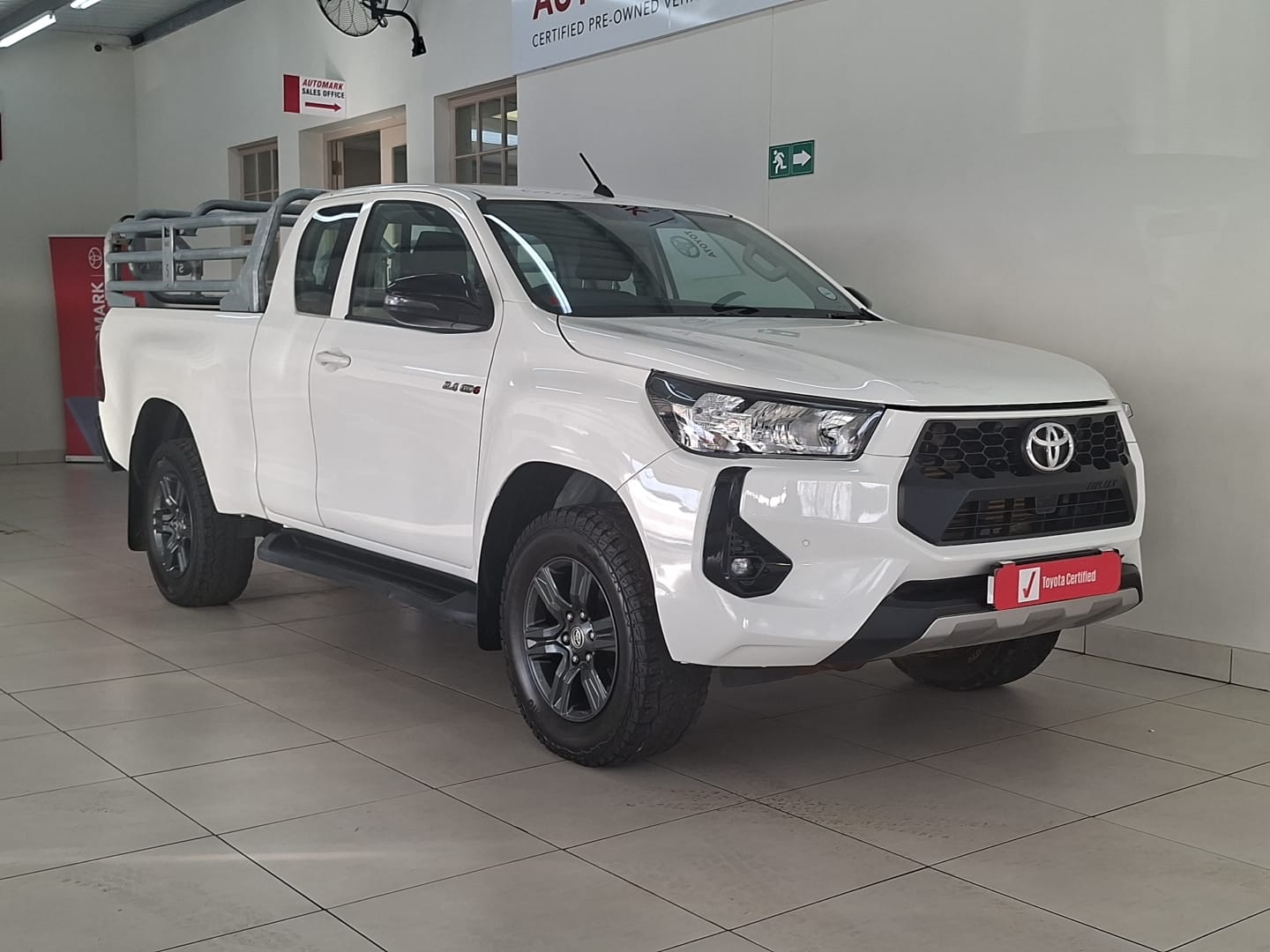 2024 Toyota Hilux 2.4GD-6 Xtra Cab Raider Manual