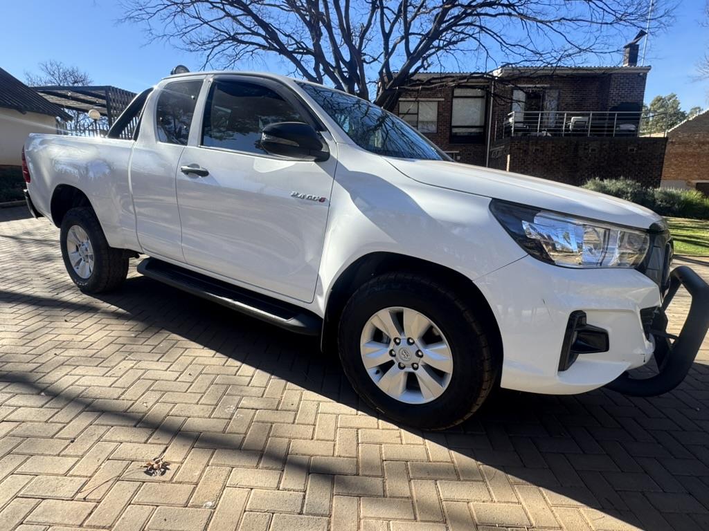 2019 Toyota Hilux 2.4GD-6 Xtra Cab SRX Auto