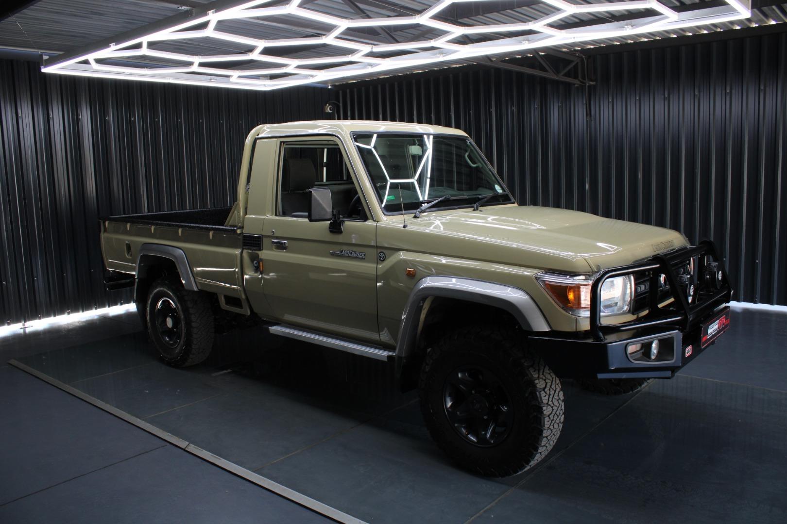 2017 Toyota Land Cruiser 79 4.0 V6 Single Cab