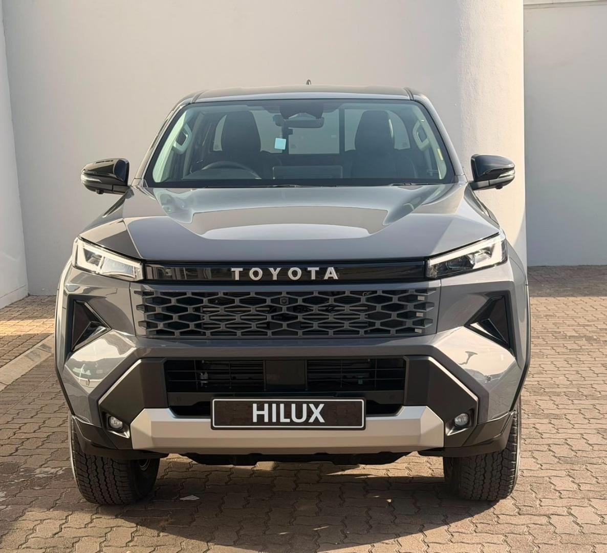 2026 Toyota Hilux 2.8GD-6 Xtra Cab Raider X 4x4