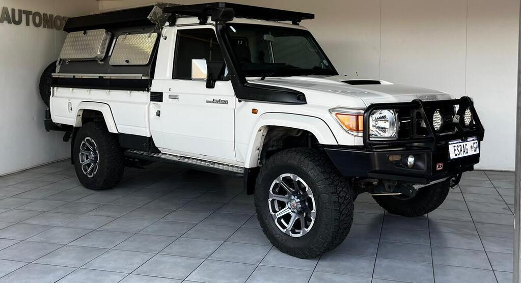 2017 Toyota Land Cruiser 79 Land Cruiser 79 4.5D-4D LX V8