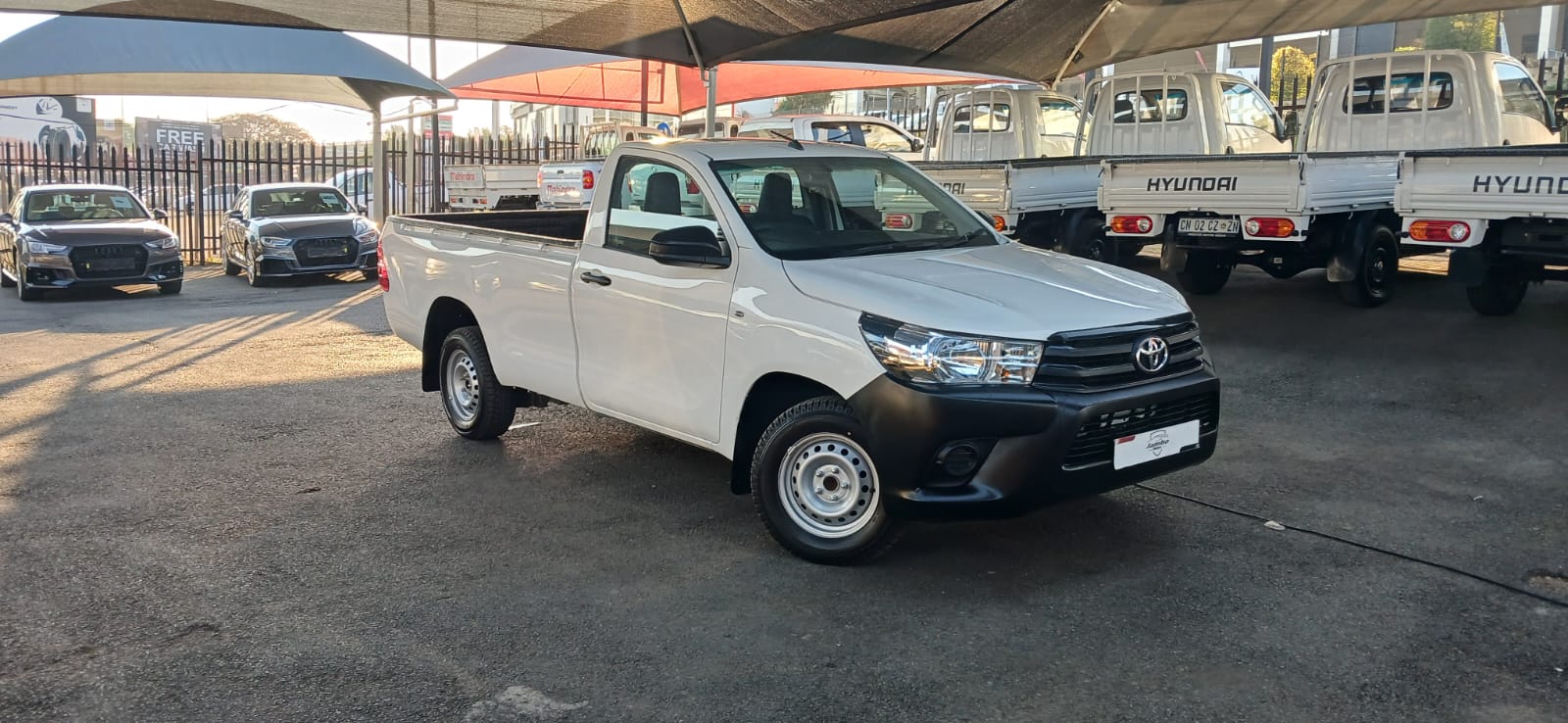 2025 Toyota Hilux 2.0 Single Cab S (Aircon)