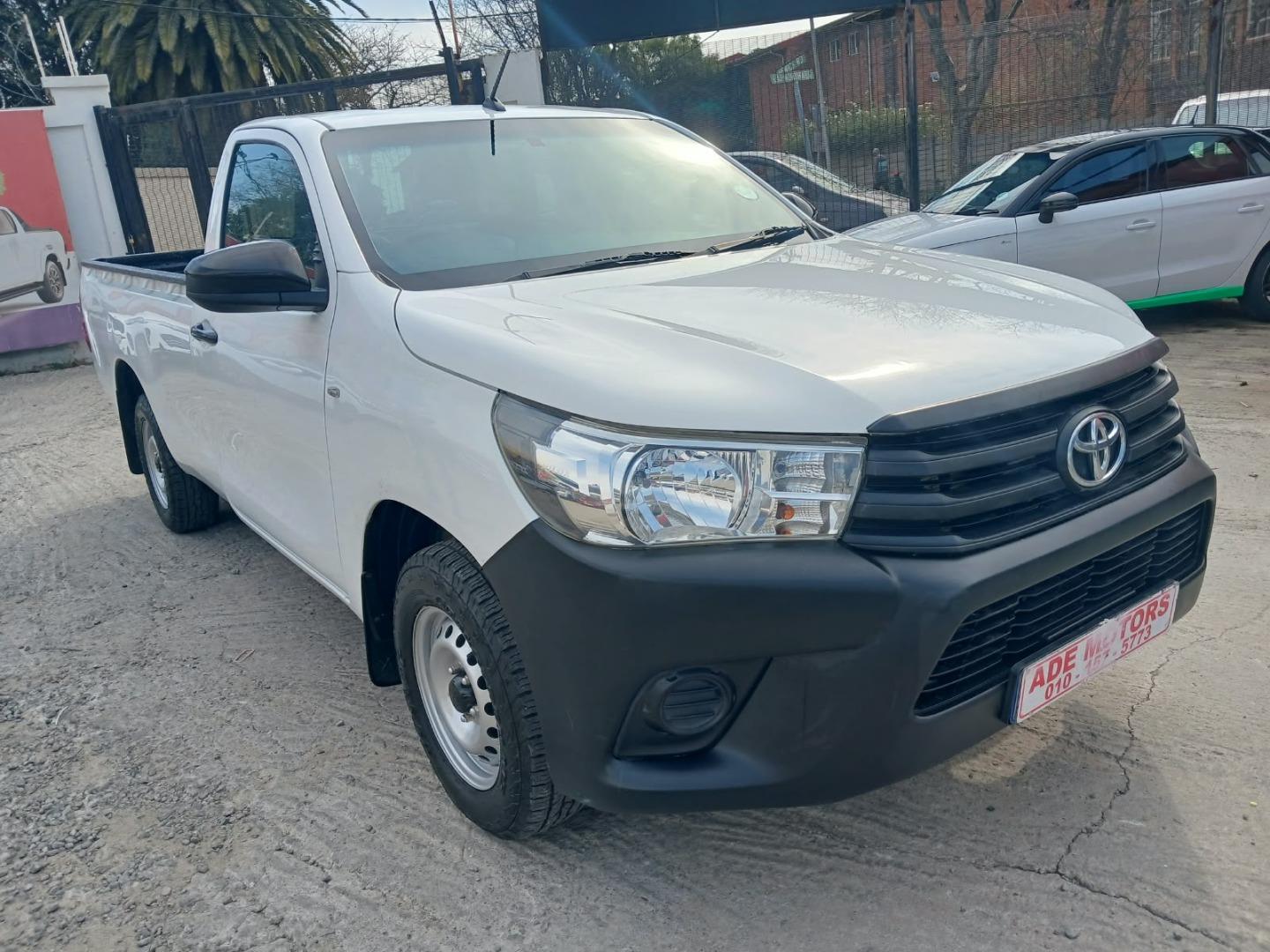 2017 Toyota Hilux 2.4GD (Aircon)