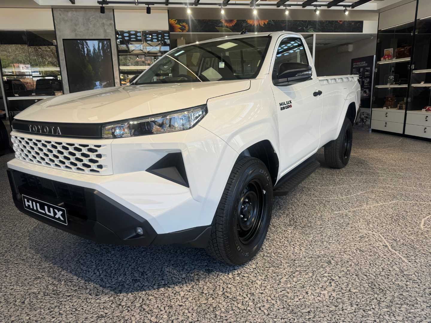 2026 Toyota Hilux 2.8GD-6 Slngle Cab SRX