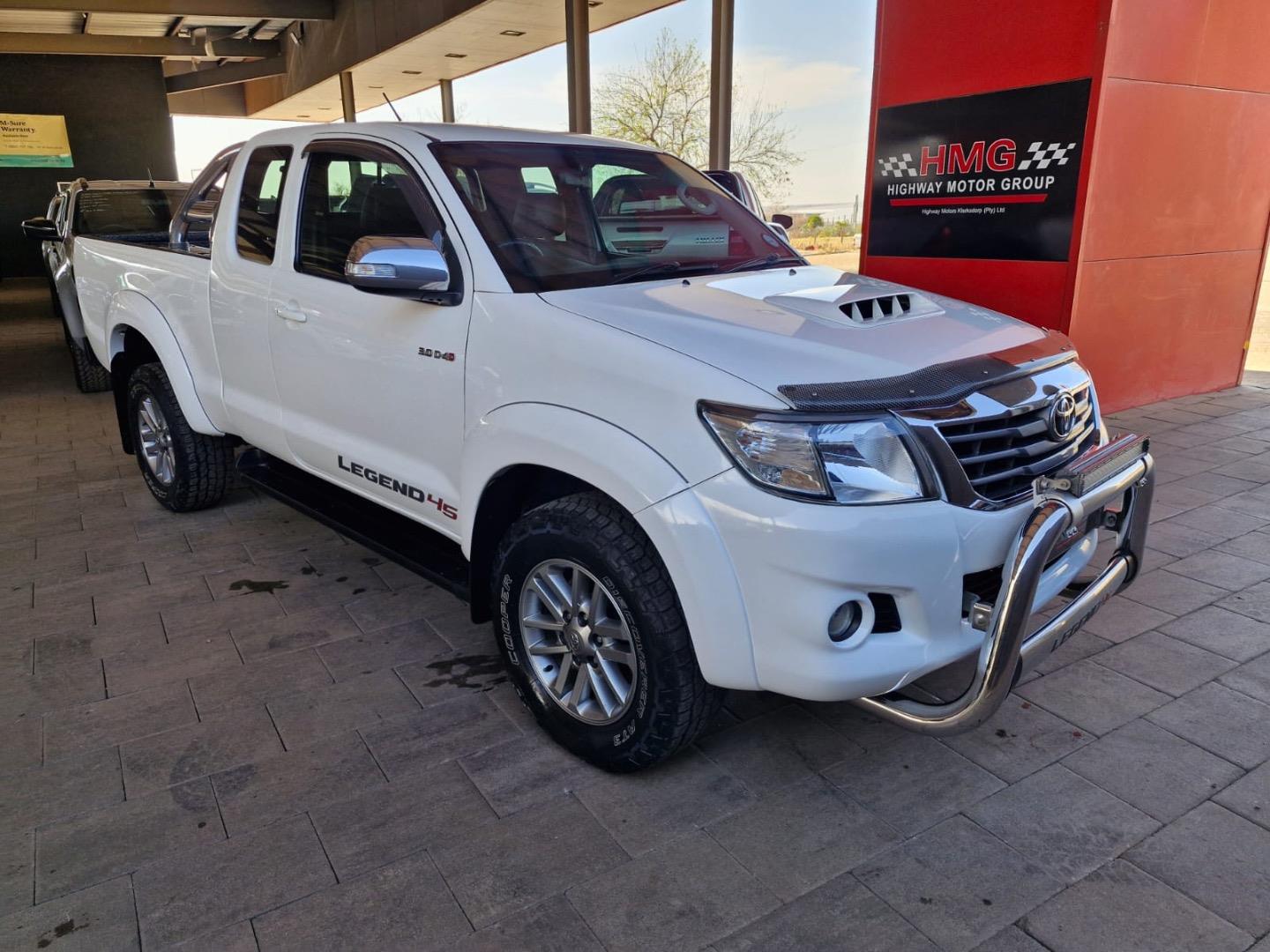 2015 Toyota Hilux 3.0D-4D Xtra Cab Raider Legend 45