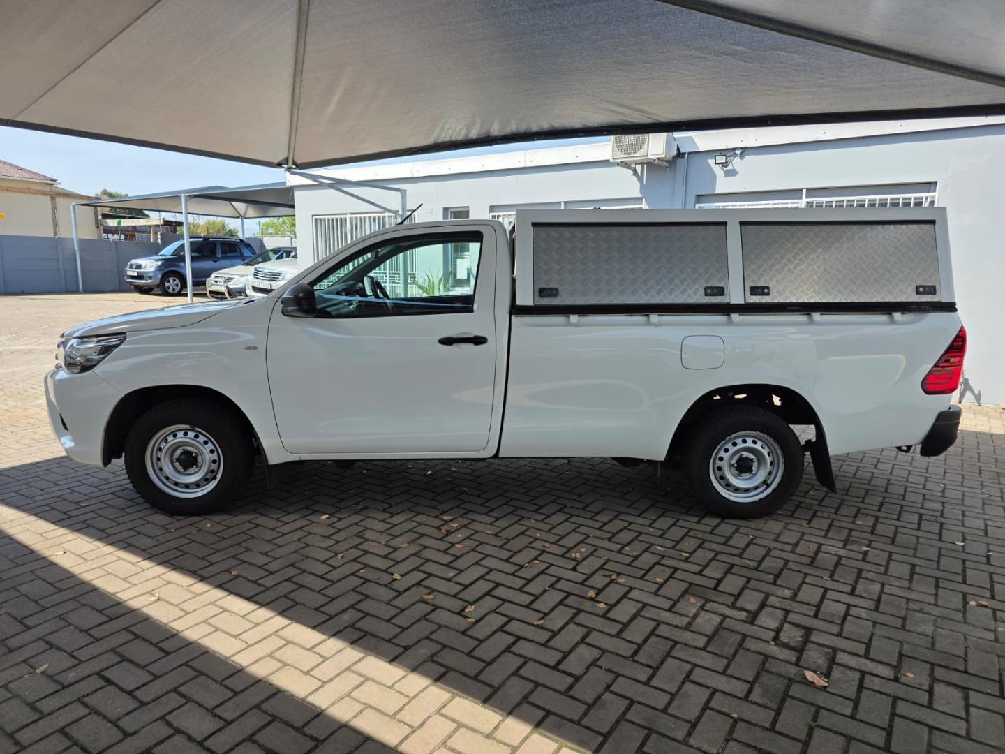 2018 Toyota Hilux 2.0 (Aircon)