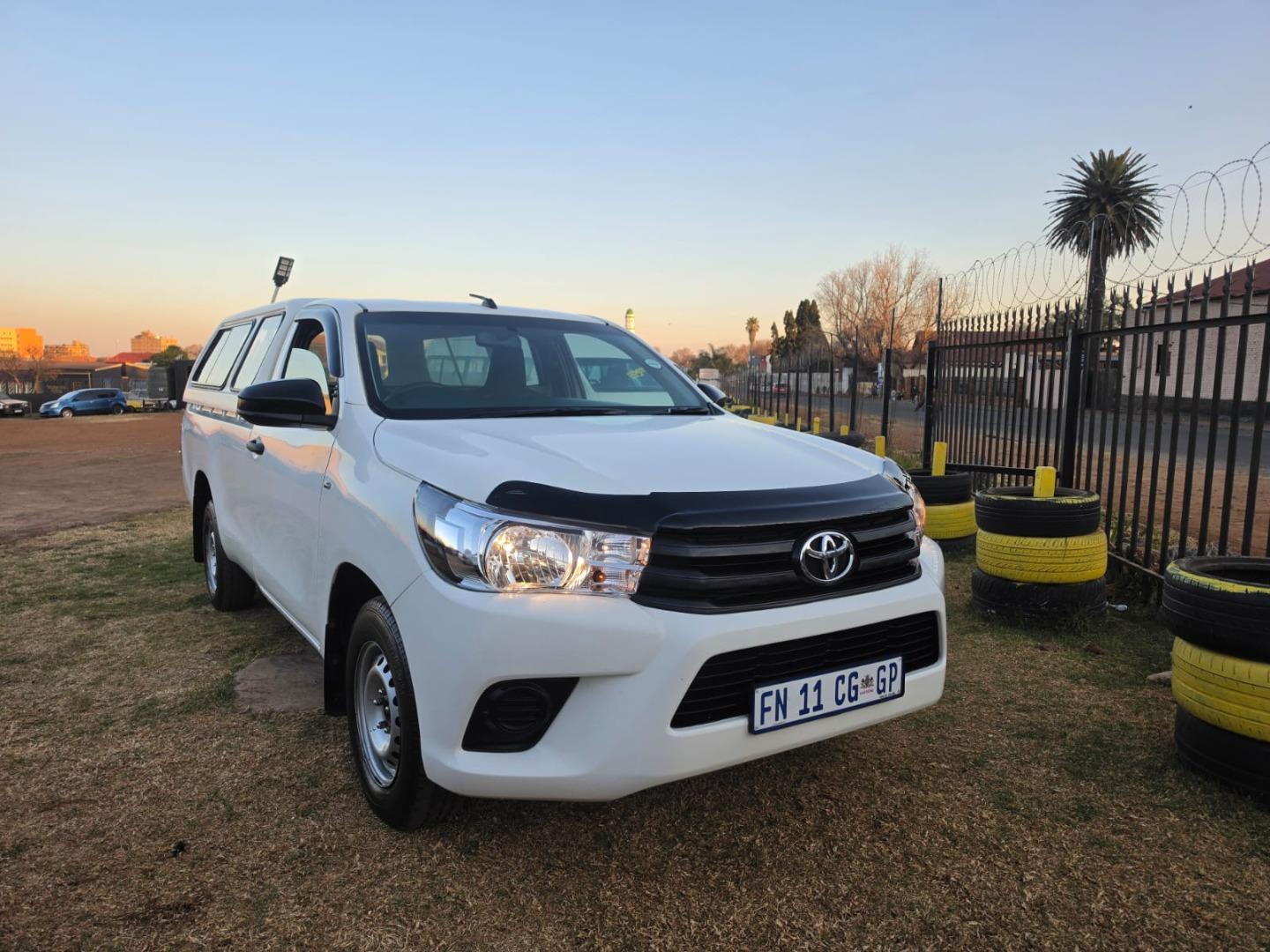 2017 Toyota Hilux 2.4GD-6 SRX