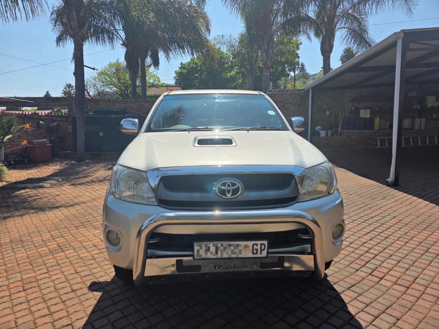 2010 Toyota Hilux 3.0D-4D Double Cab Raider Auto