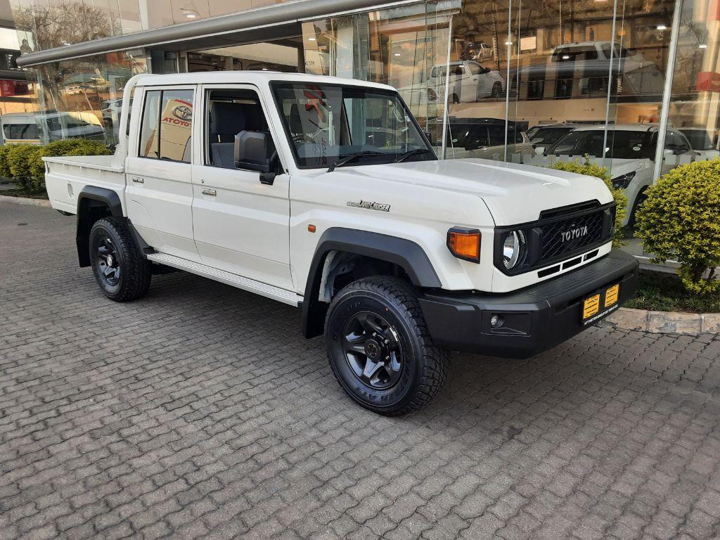 2026 Toyota Land Cruiser 79 2.8GD-6 Double Cab Manual