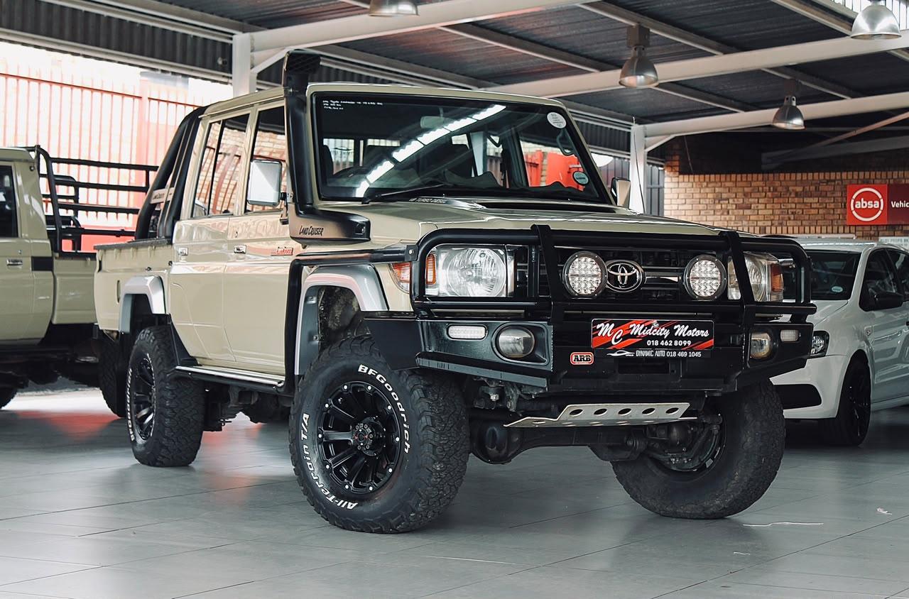 2016 Toyota Land Cruiser 79 4.5D-4D LX V8 Double Cab