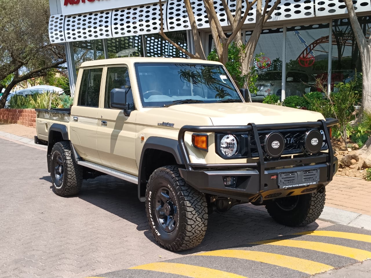 2026 Toyota Land Cruiser 79 2.8GD-6 Double Cab Manual