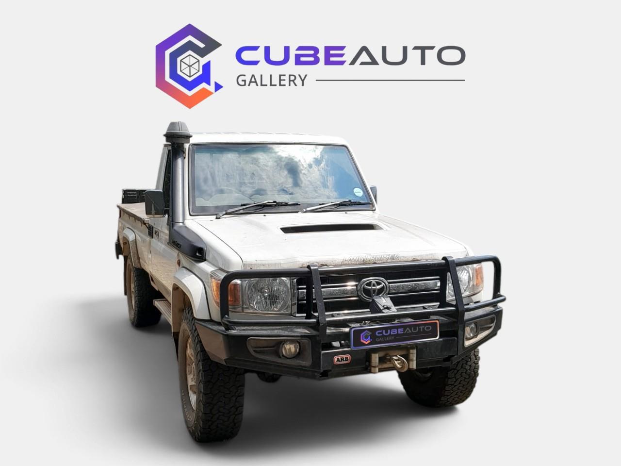 2014 Toyota Land Cruiser 79 4.5D-4D LX V8