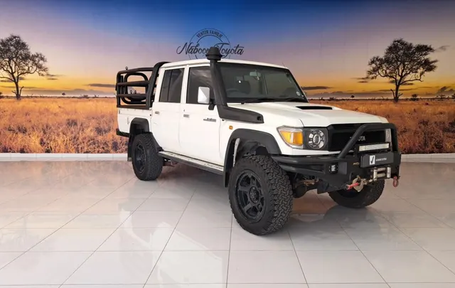 2017 Toyota Land Cruiser 79 4.5D-4D LX V8 Double Cab