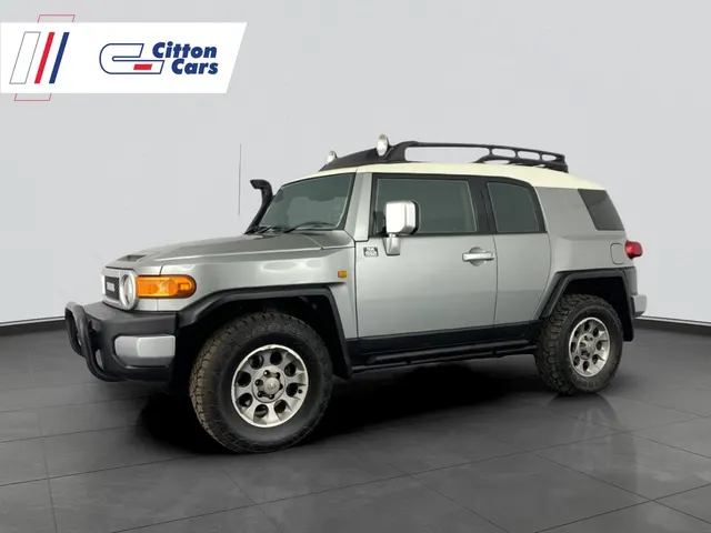 2011 Toyota FJ Cruiser FJ Trail Cruiser