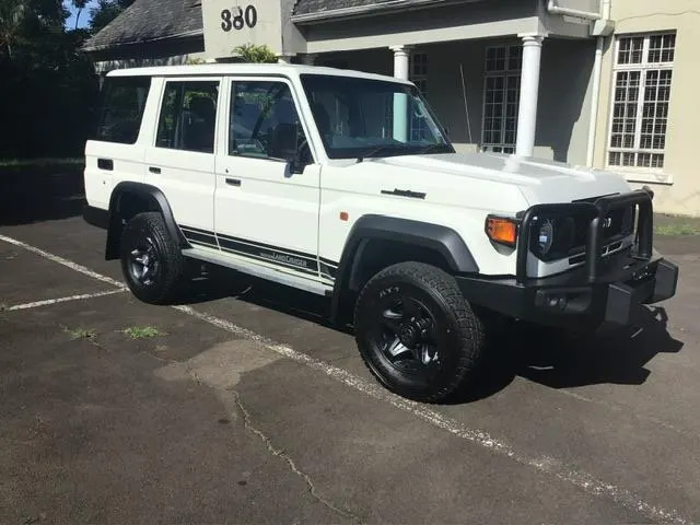 2026 Toyota Land Cruiser 76 2.8GD-6 Station Wagon VX