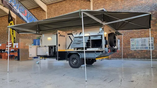 2026 Adventure Xtreme Gladiator Dinette 4
