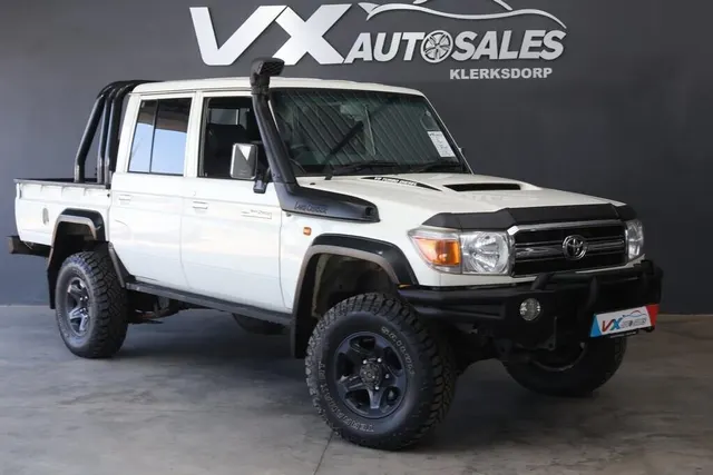 2017 Toyota Land Cruiser 79 4.5D-4D LX V8 Double Cab