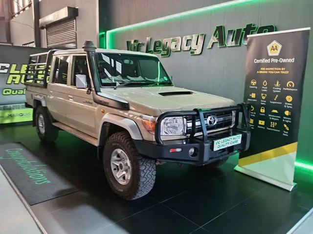 2017 Toyota Land Cruiser 79 4.5D-4D LX V8 Double Cab