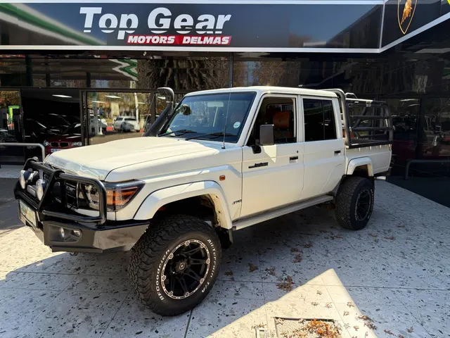 2015 Toyota Land Cruiser 79 4.0 V6 Double Cab