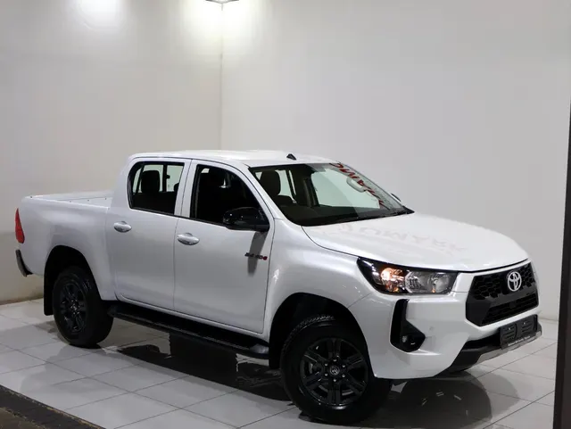 2026 Toyota Hilux 2.4GD-6 Double Cab Raider Manual