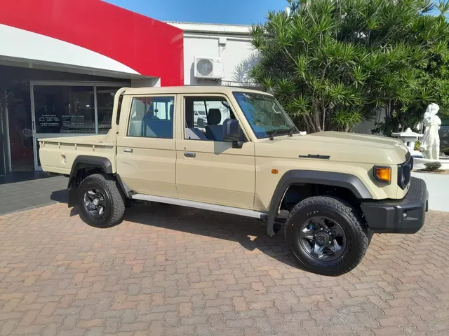 2026 Toyota Land Cruiser 79 2.8GD-6 Double Cab Manual