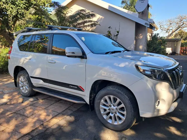 2015 Toyota Land Cruiser Prado 4.0 VX