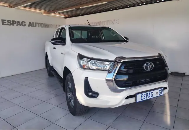 2023 Toyota Hilux 2.4GD-6 Xtra Cab Raider