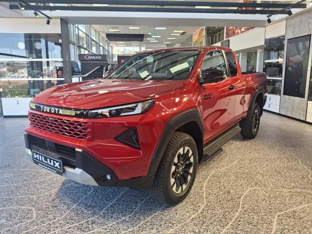 2026 Toyota Hilux 2.8GD-6 Xtra Cab Raider X 4x4