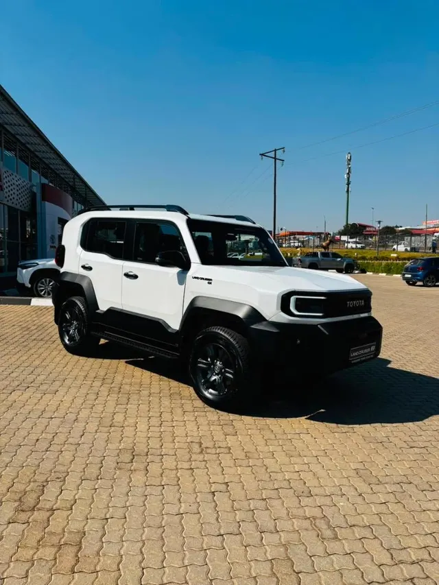 2026 Toyota Land Cruiser FJ 2.7 4x4 GX
