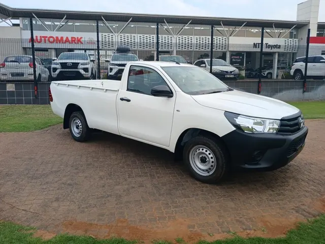 2022 Toyota Hilux 2.0 S (Aircon)