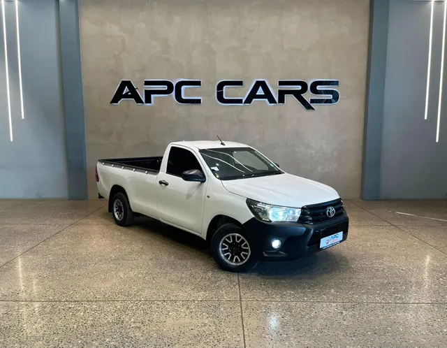 2020 Toyota Hilux 2.0 S (Aircon)